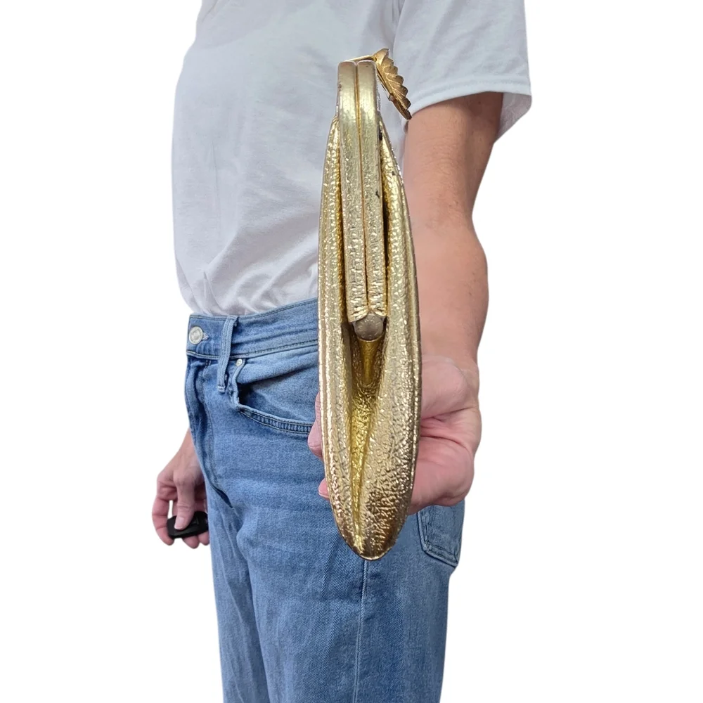 Vintage 70s Gold Metallic Frame Clutch Kiss Lock Evening Bag